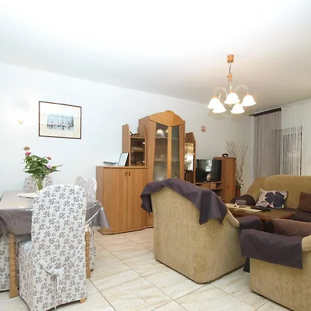 Fuer 7 Personen Ca 90 Qm In Vodnjan, Istrien Istrische Riviera *